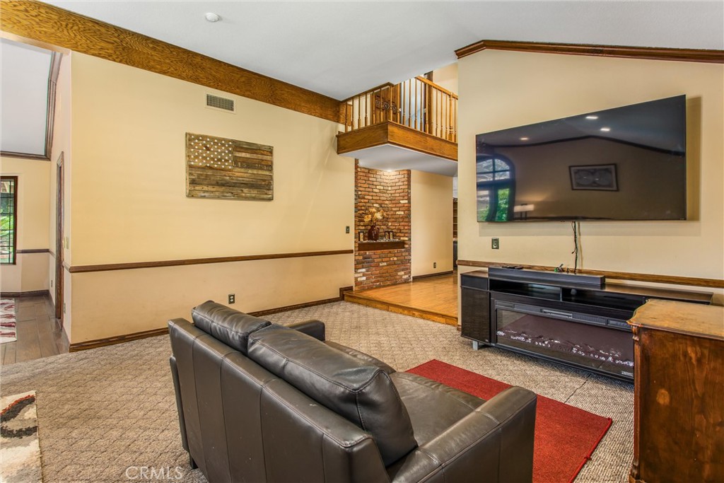 639 Valley View Drive