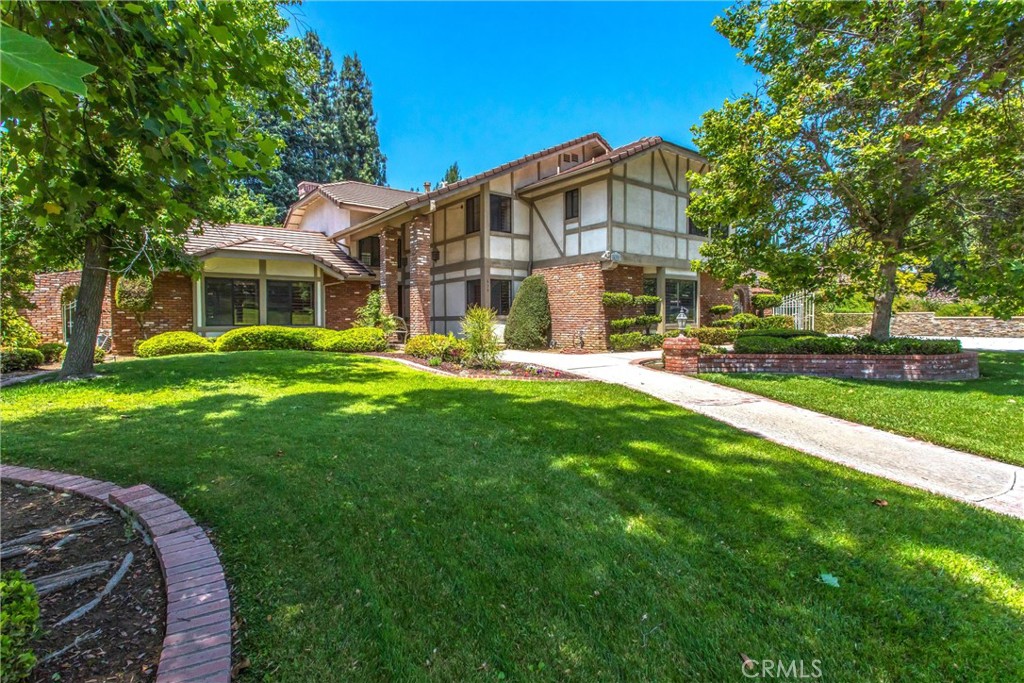 639 Valley View Drive