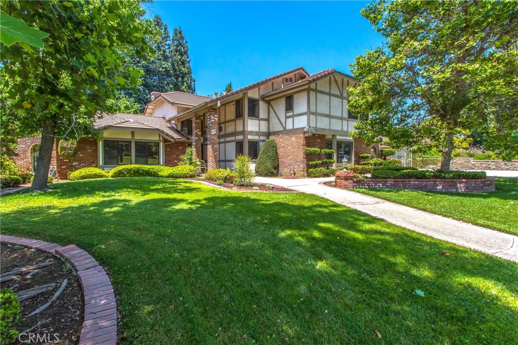 639 Valley View Drive