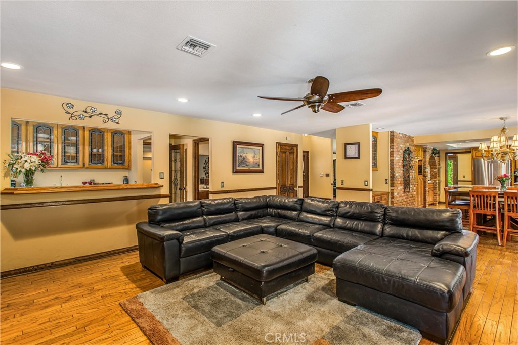 639 Valley View Drive