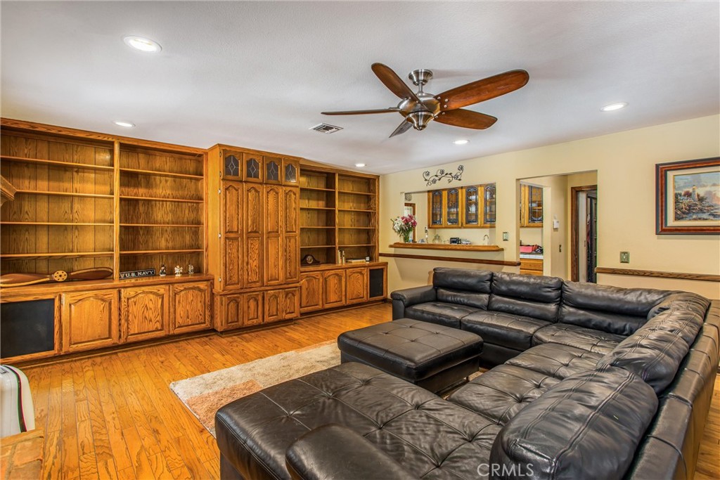 639 Valley View Drive