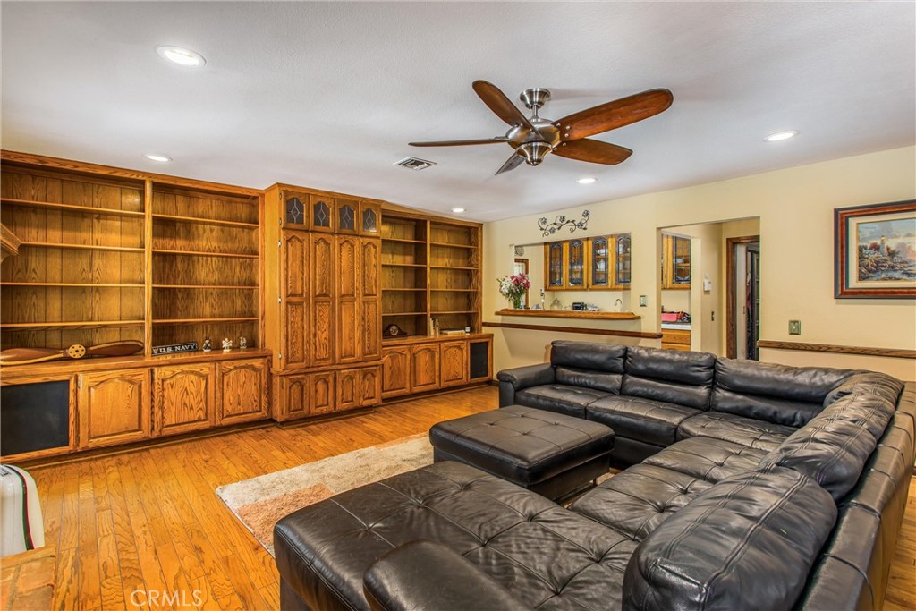 639 Valley View Drive