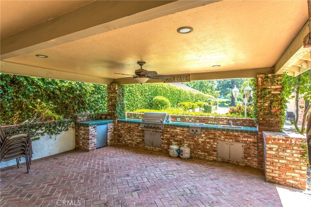 639 Valley View Drive