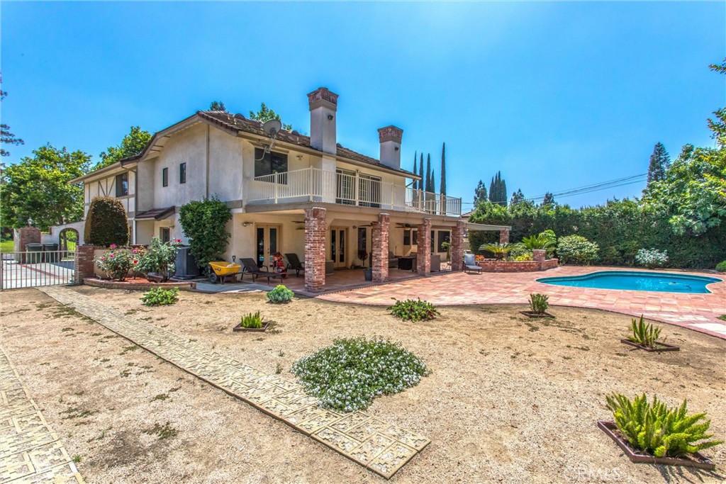 639 Valley View Drive