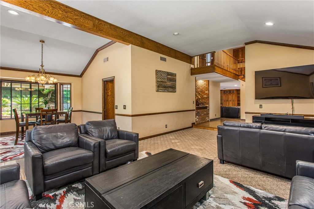 639 Valley View Drive