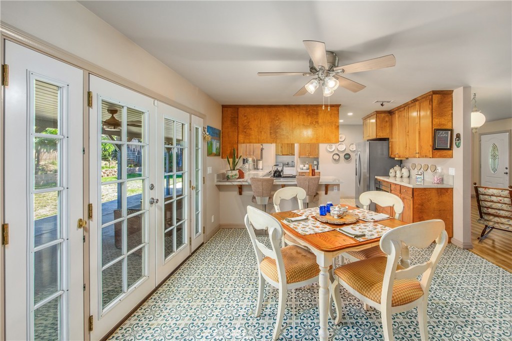 384 Sandalwood Drive