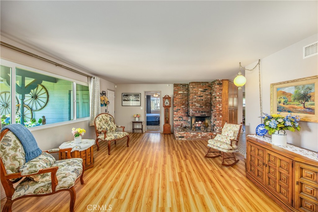 384 Sandalwood Drive