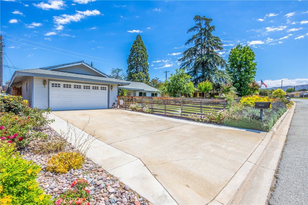 384 Sandalwood Drive