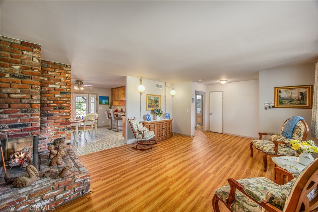 384 Sandalwood Drive