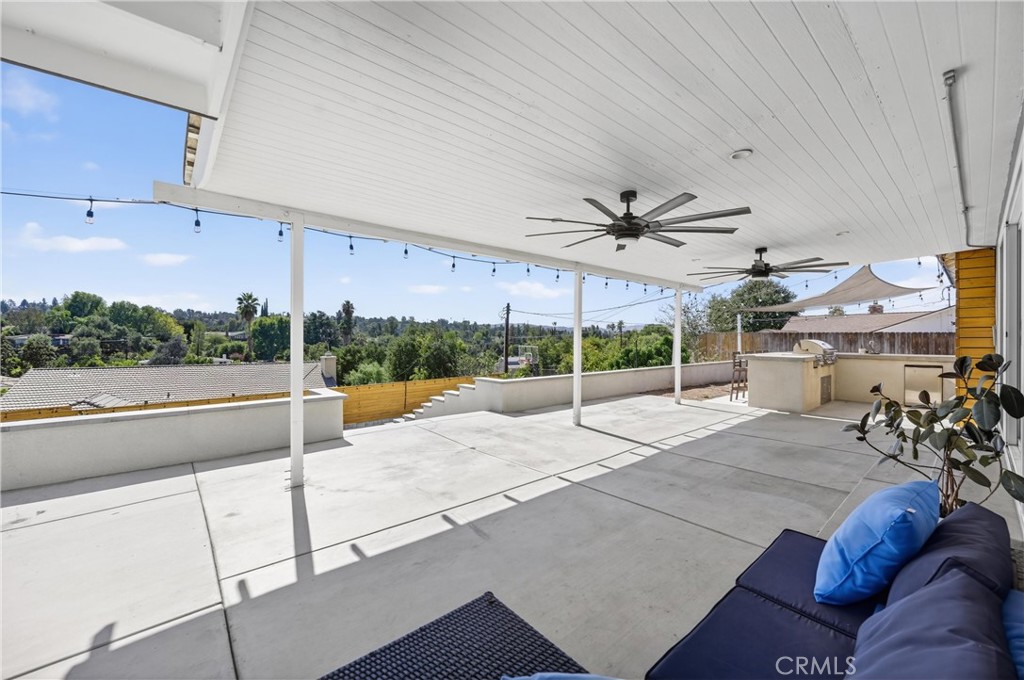608 Via Vista Drive