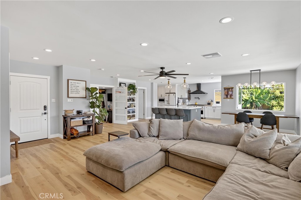 608 Via Vista Drive