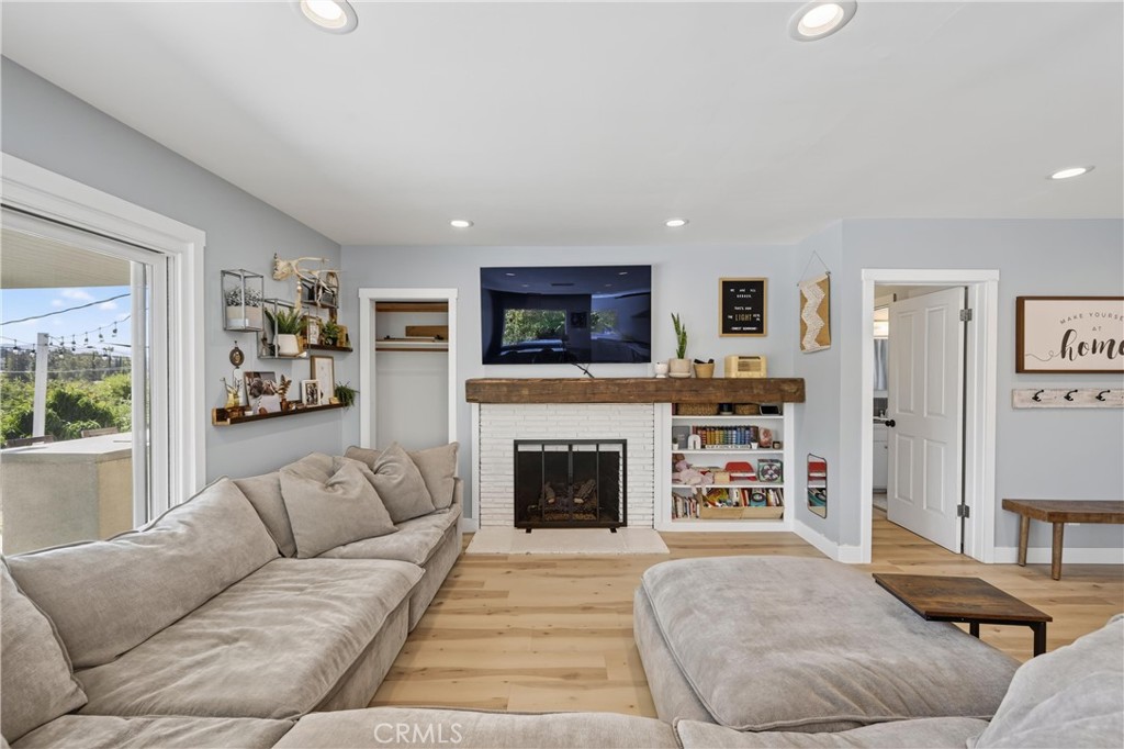 608 Via Vista Drive