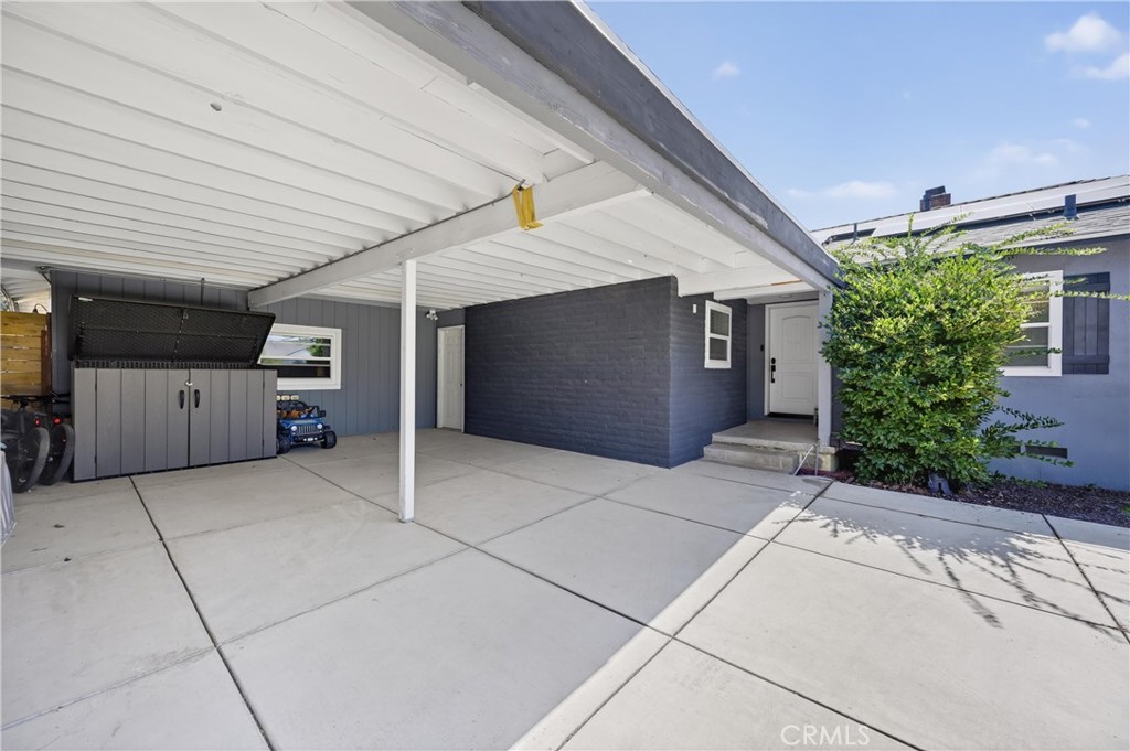 608 Via Vista Drive
