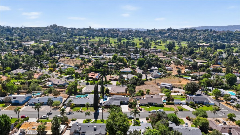 608 Via Vista Drive