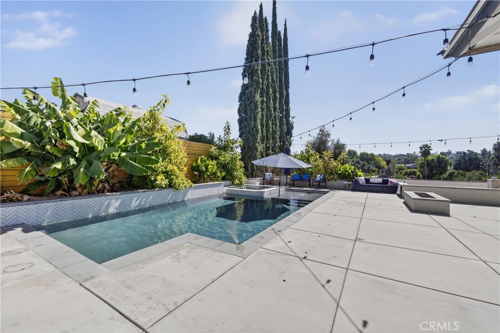 608 Via Vista Drive