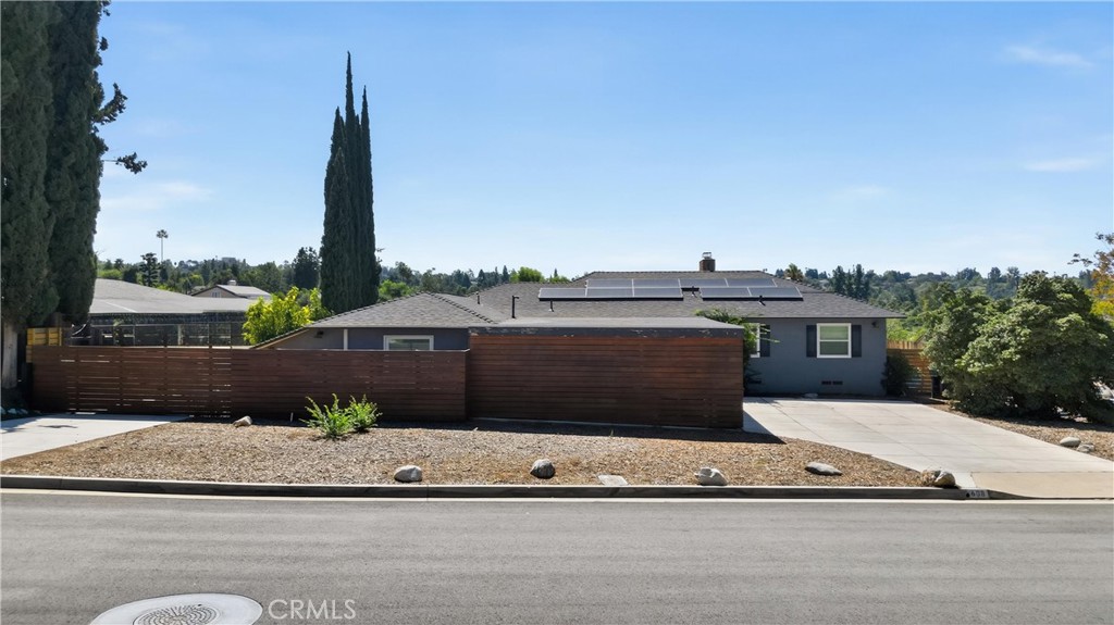 608 Via Vista Drive