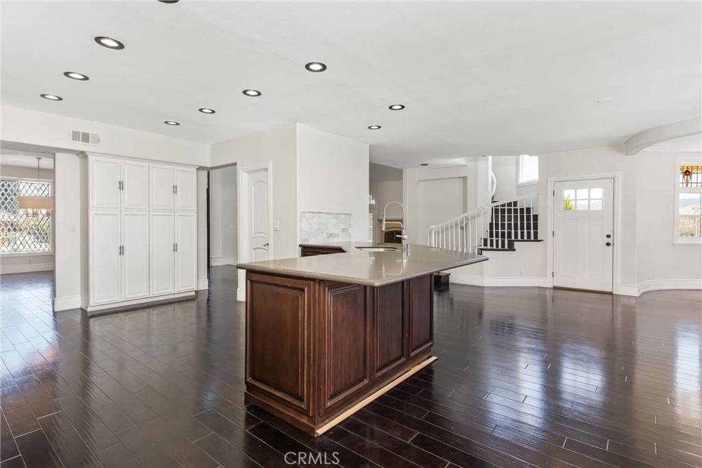 1608 Smiley Ridge