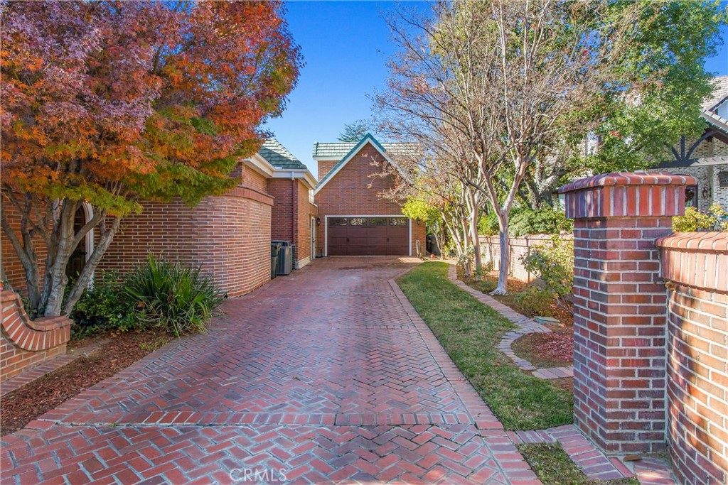 1608 Smiley Ridge