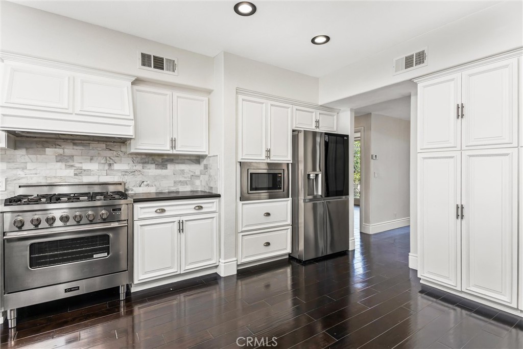 1608 Smiley Ridge