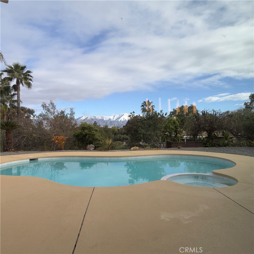 30716 E Sunset Drive S