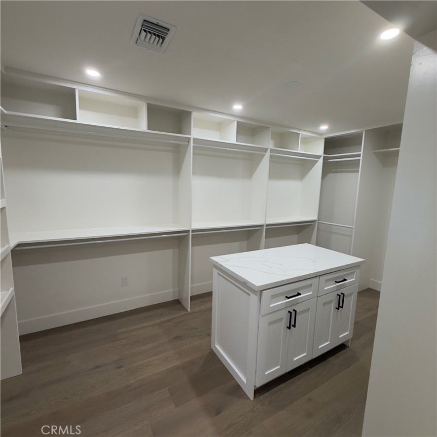 30716 E Sunset Drive S