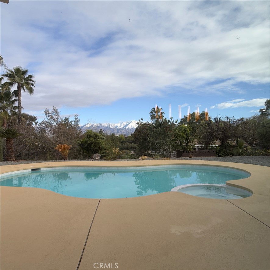 30716 E Sunset Drive S