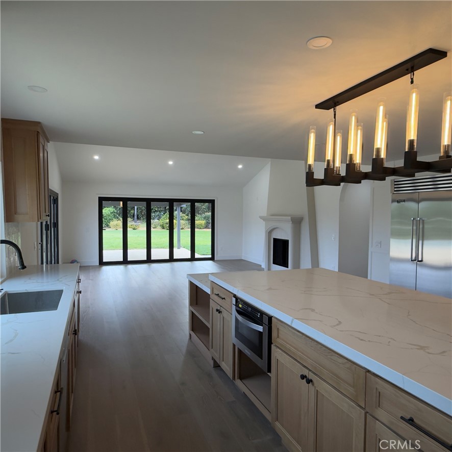 30716 E Sunset Drive S