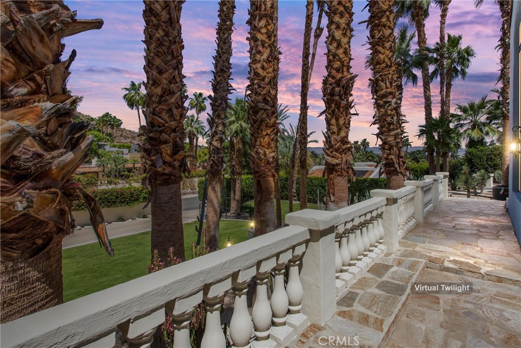 294 W Crestview Drive