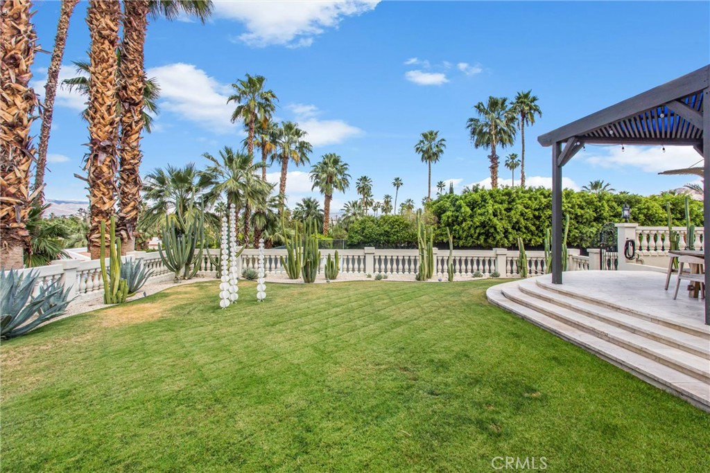 294 W Crestview Drive