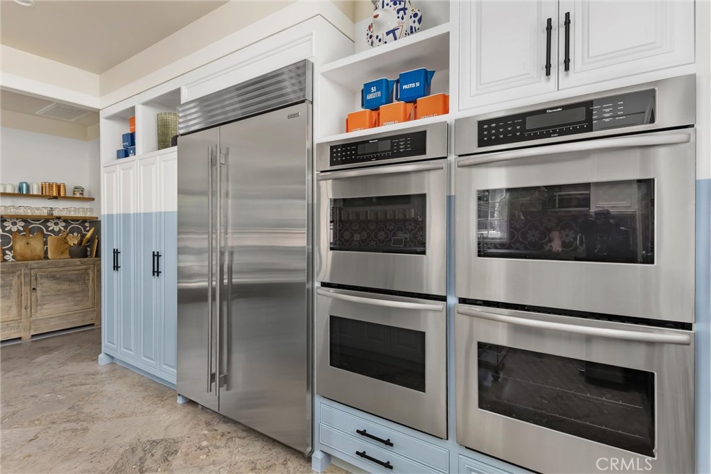 294 W Crestview Drive