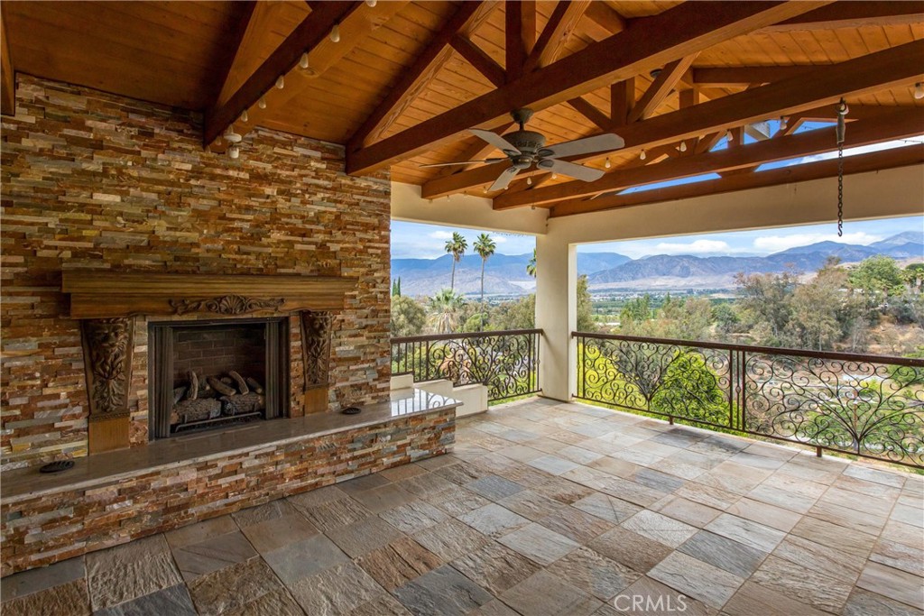204 Saint Catherine