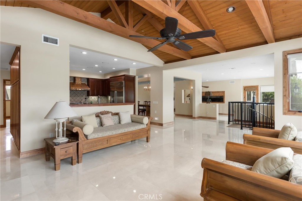 204 Saint Catherine