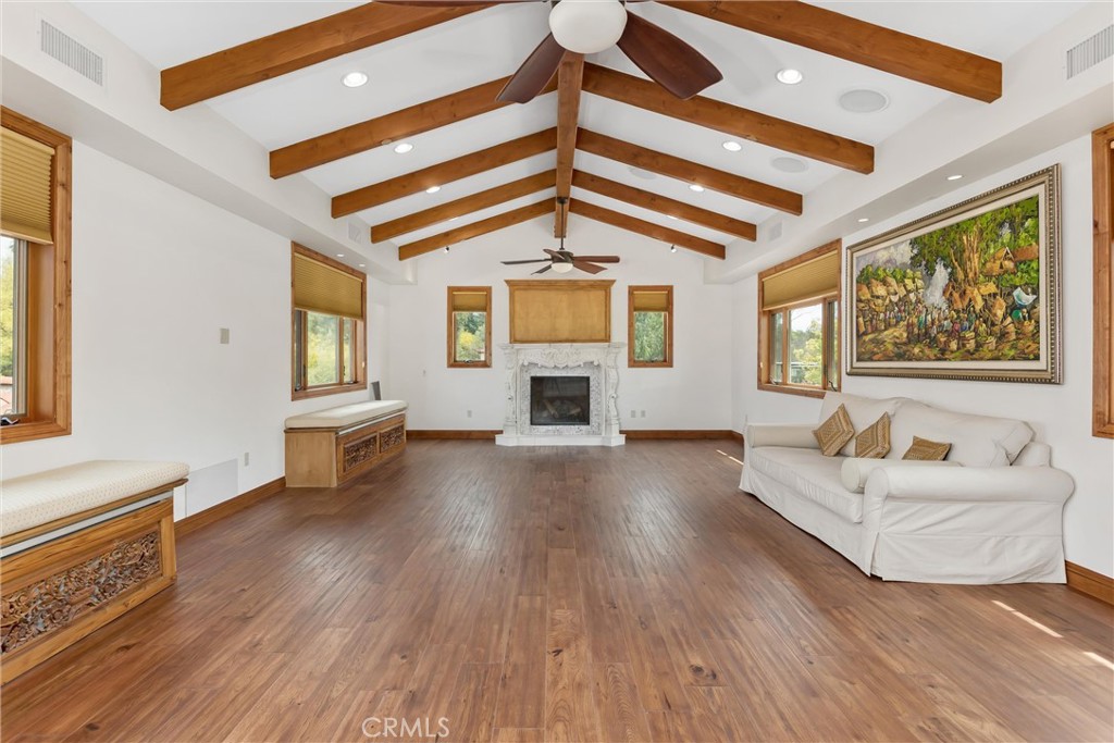 204 Saint Catherine