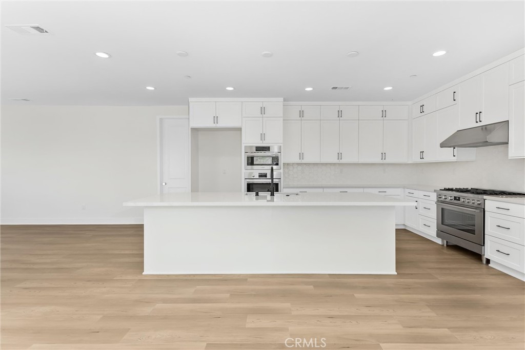 34511 Kadota Street