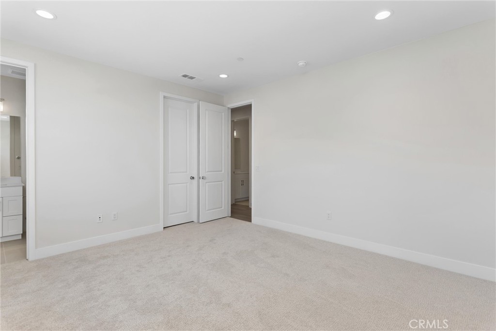 34511 Kadota Street