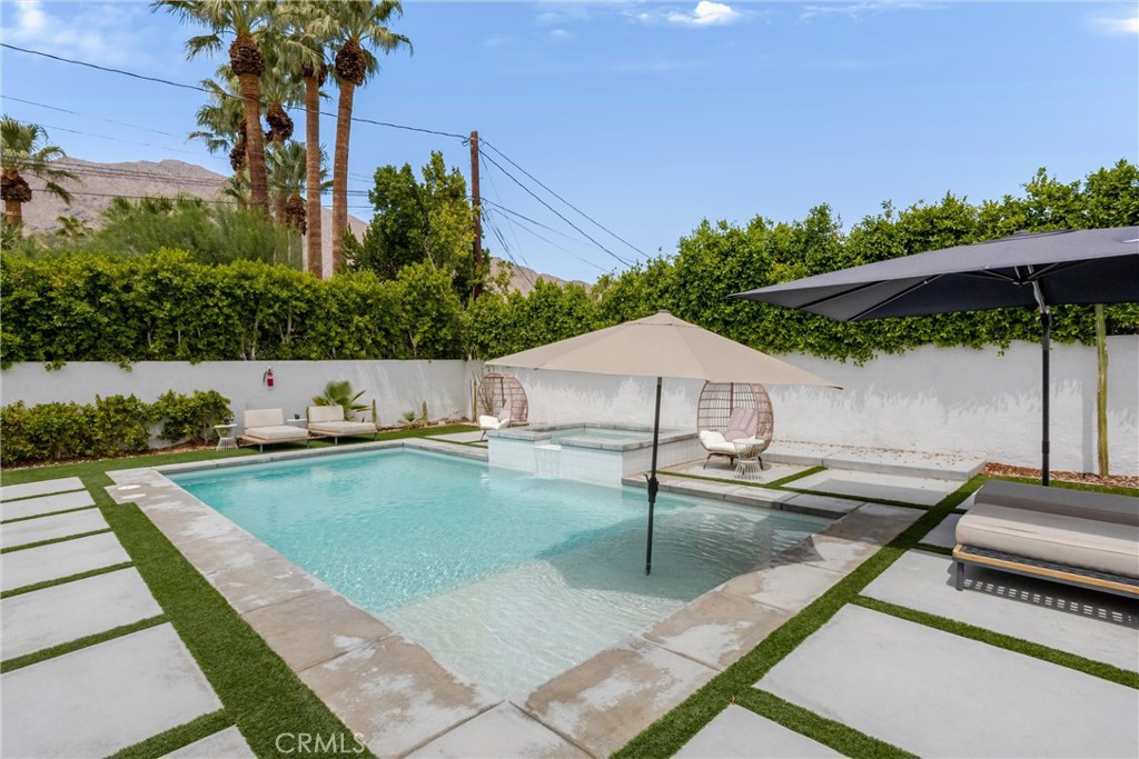 456 E Sonora Road