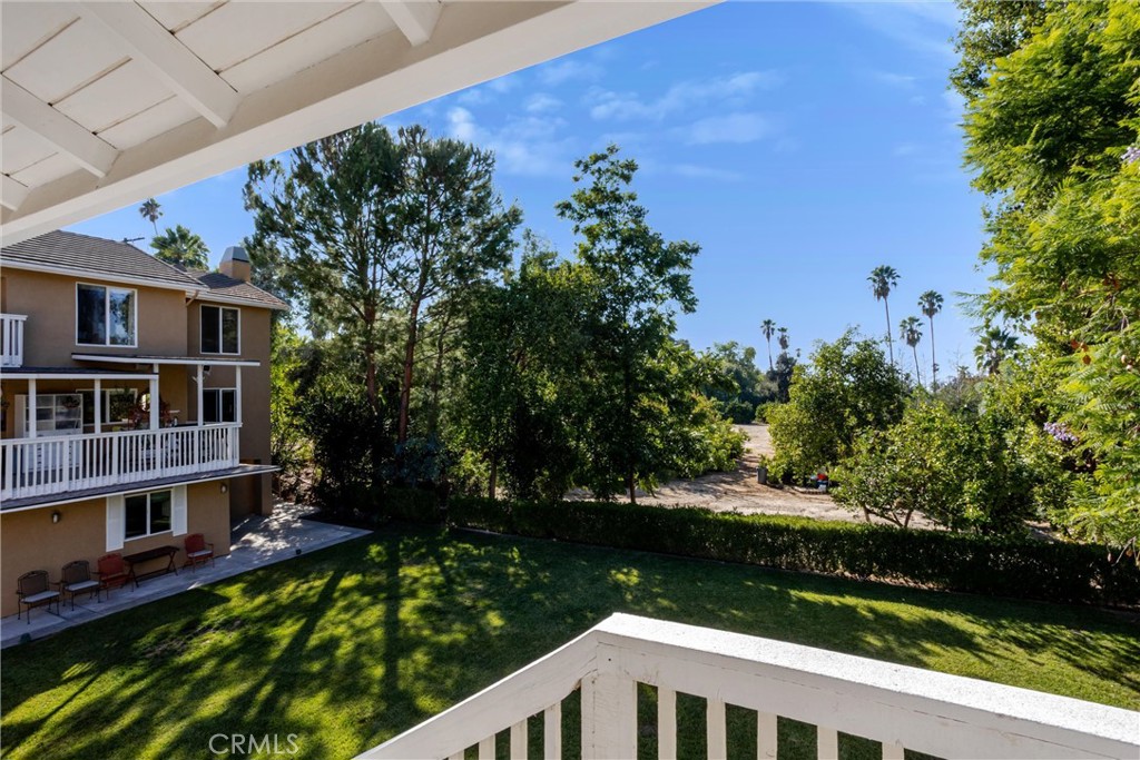 1377 Knoll Road