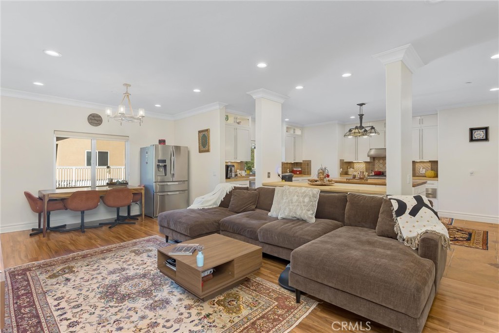 1377 Knoll Road