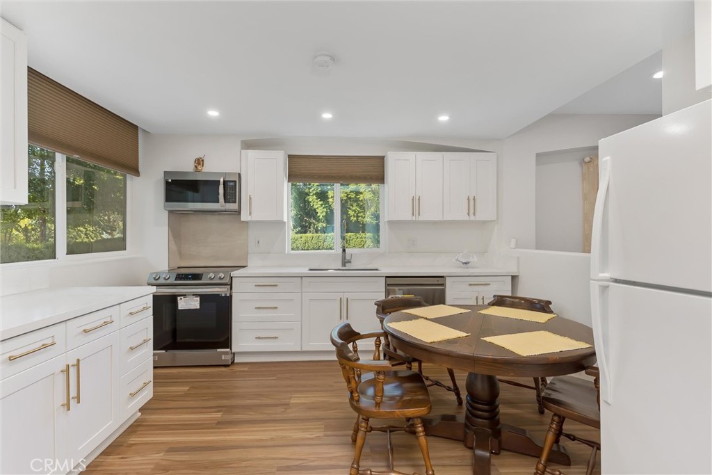 1377 Knoll Road
