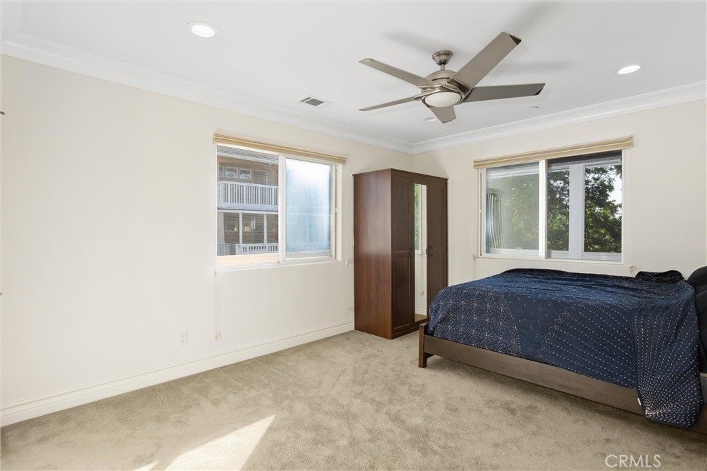 1377 Knoll Road