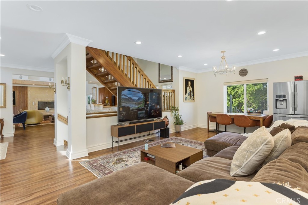 1377 Knoll Road