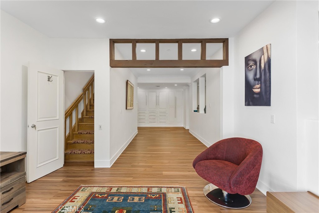 1377 Knoll Road