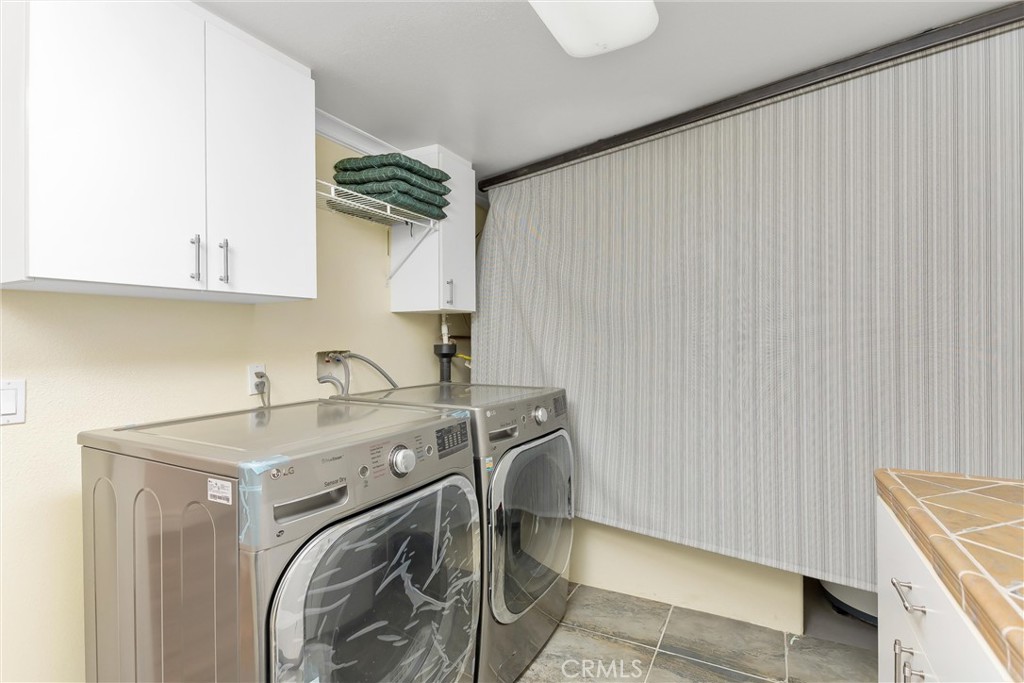1377 Knoll Road