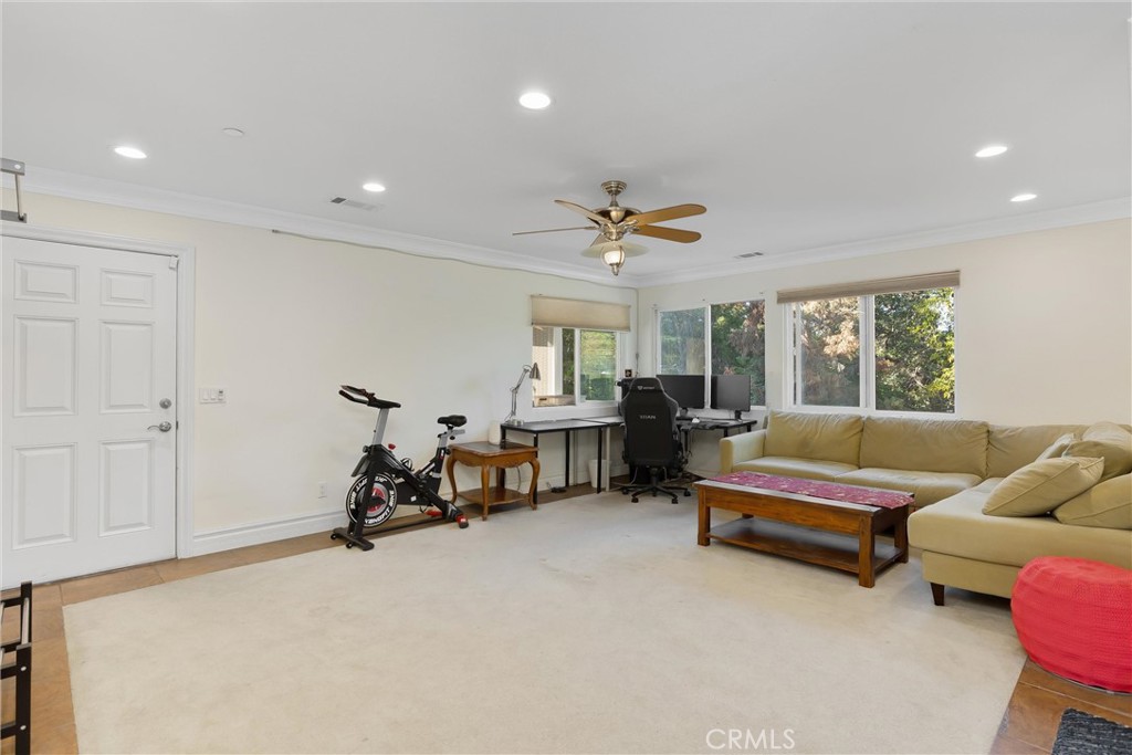 1377 Knoll Road