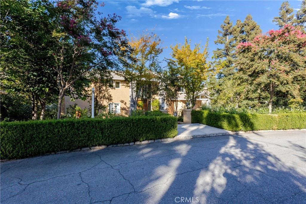 1377 Knoll Road