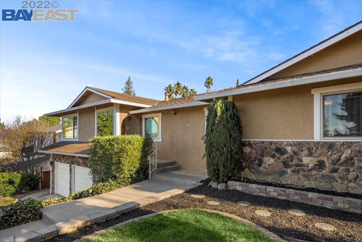 3728 Riesling Ct