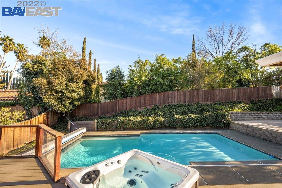 3728 Riesling Ct