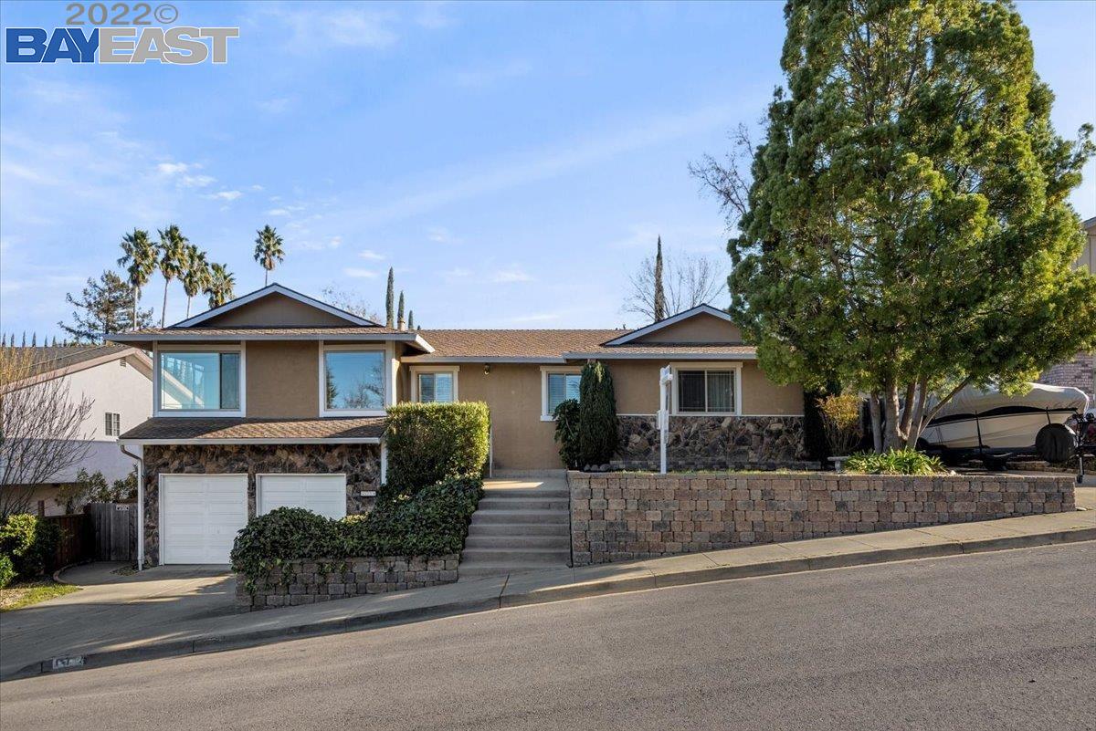 3728 Riesling Ct