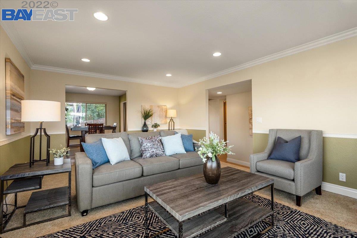 3728 Riesling Ct