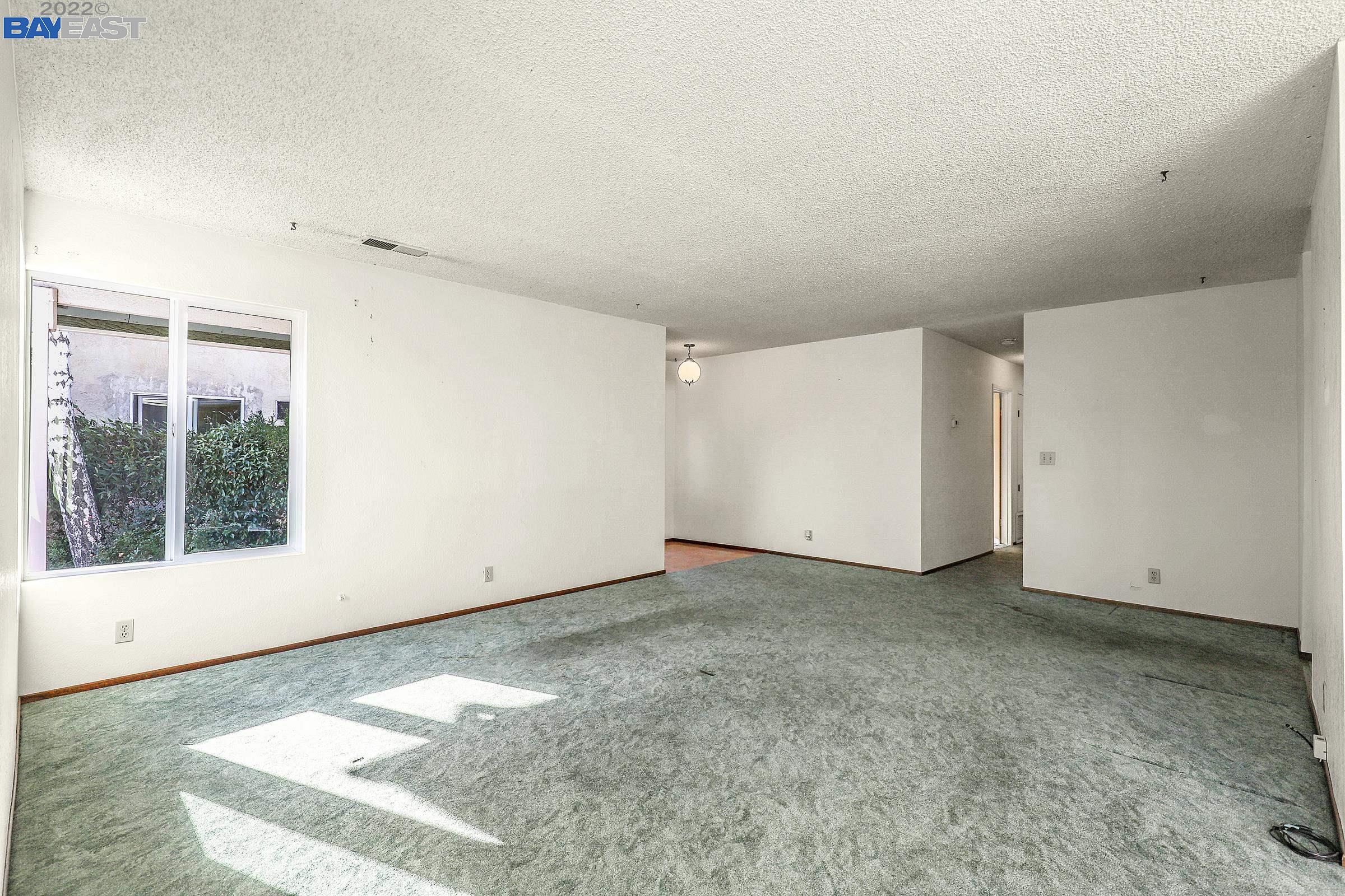 5629 Shorehaven Cir